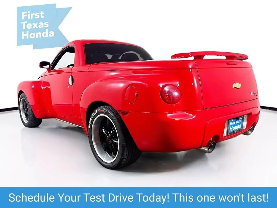 2004 Chevrolet SSR - Image 5 of 19