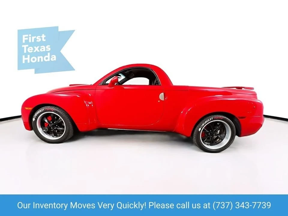 2004 Chevrolet SSR - Image 3 of 19