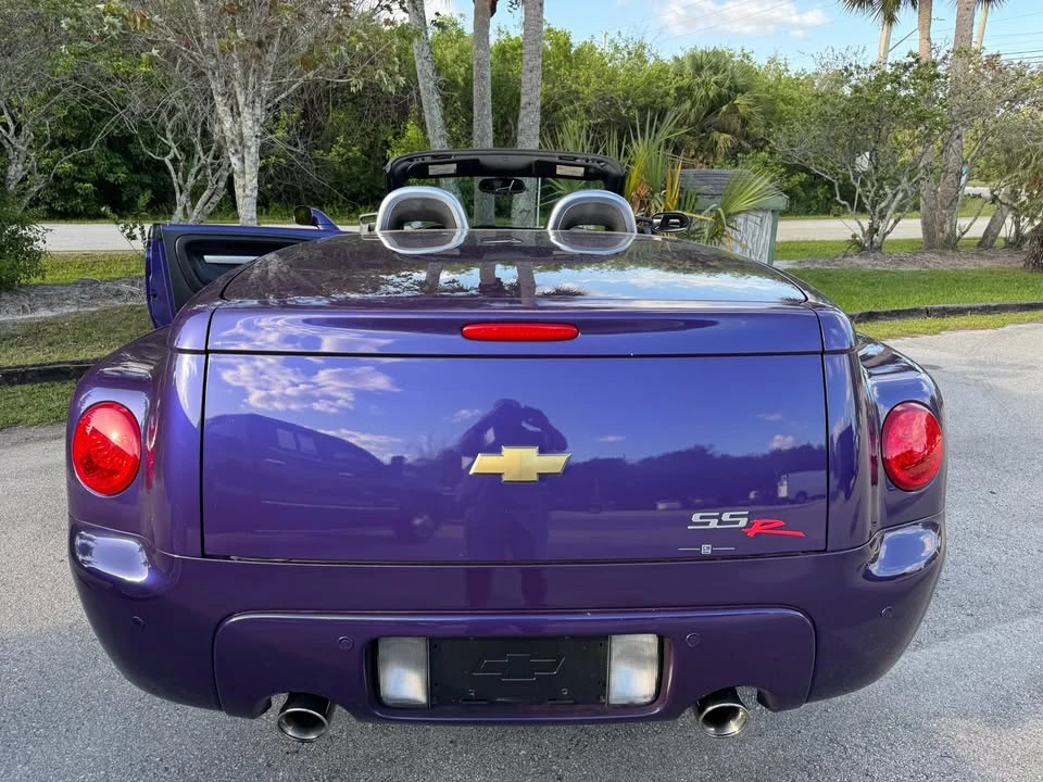 2004 Chevrolet SSR - Image 16 of 18