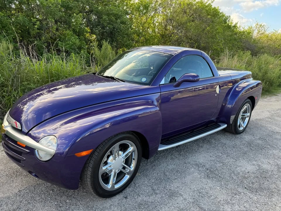 2004 Chevrolet SSR - Image 7 of 18