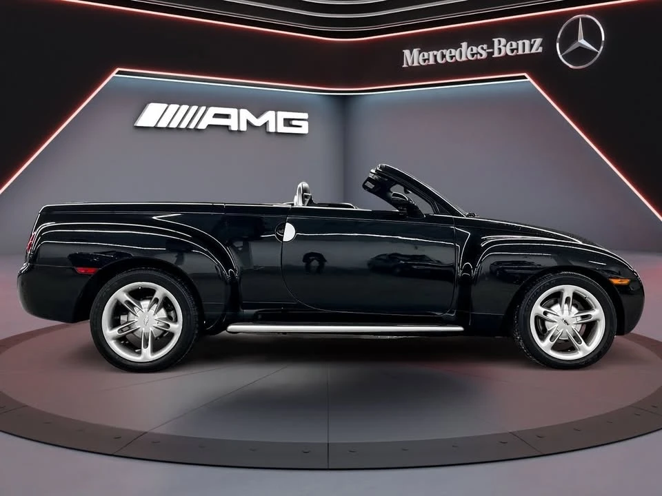 2004 Chevrolet SSR - Image 8 of 20