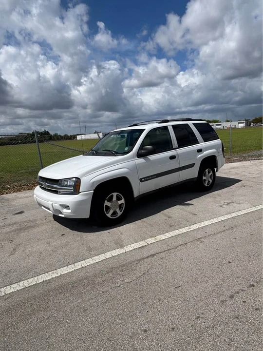 2004 Chevrolet Trailblazer - Image 3 of 14