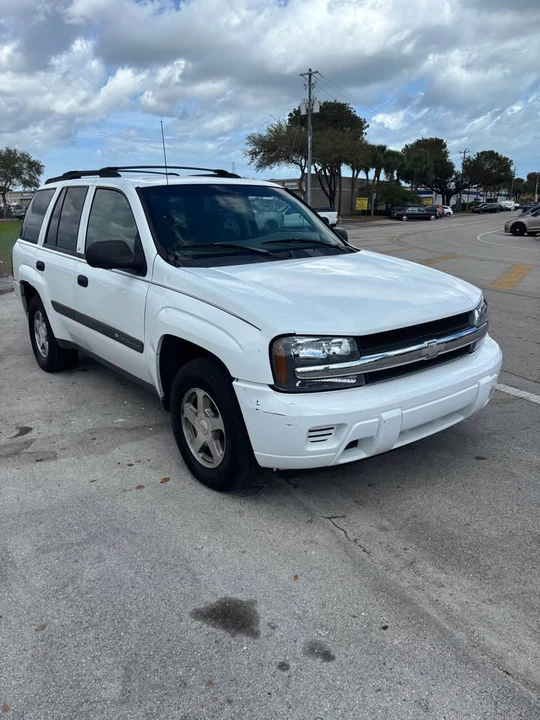2004 Chevrolet Trailblazer - Image 13 of 14