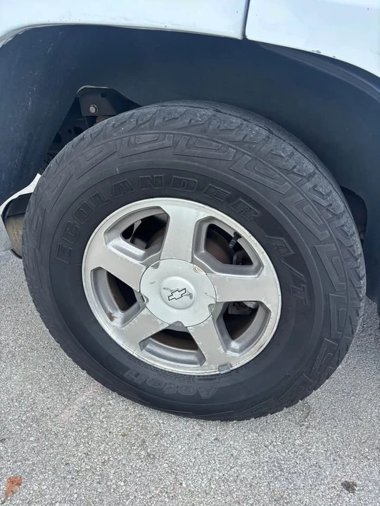 2004 Chevrolet Trailblazer - Image 6 of 14