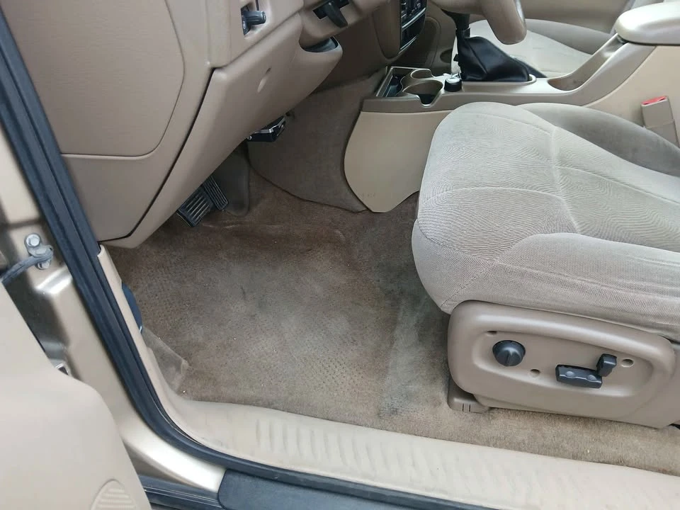 2004 Chevrolet Trailblazer - Image 8 of 16