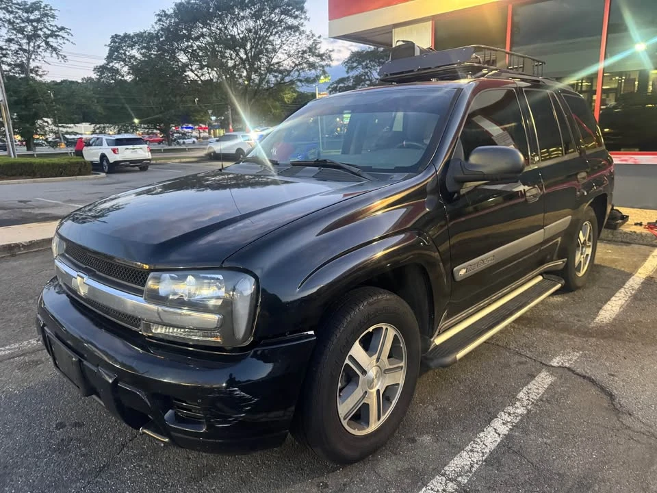 2004 Chevrolet Trailblazer - Image 9 of 13