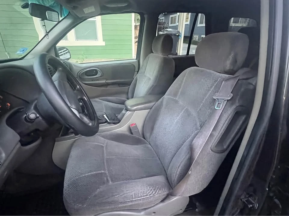 2004 Chevrolet Trailblazer - Image 8 of 15