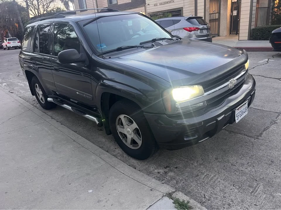 2004 Chevrolet Trailblazer - Image 3 of 15