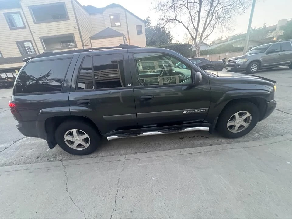 2004 Chevrolet Trailblazer - Image 4 of 15