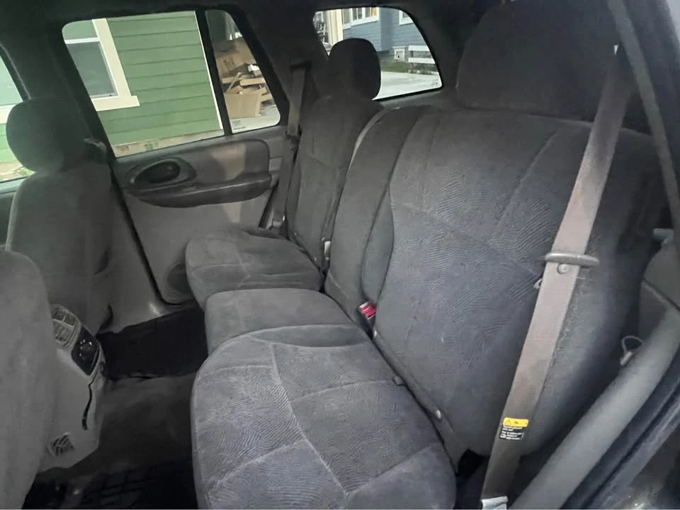 2004 Chevrolet Trailblazer - Image 9 of 15