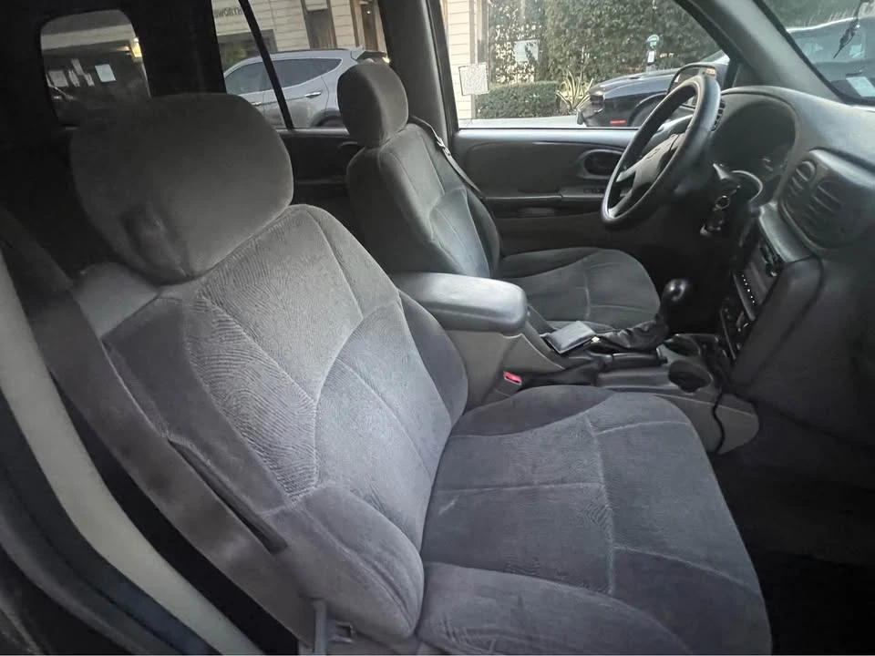 2004 Chevrolet Trailblazer - Image 12 of 15