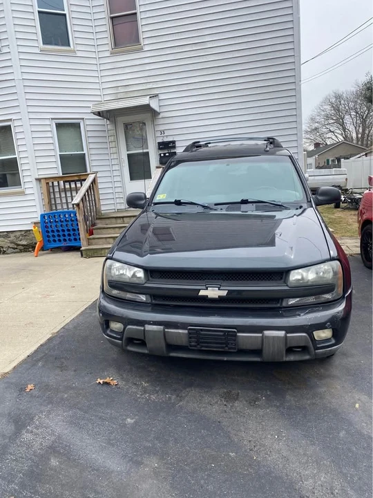 2004 Chevrolet Trailblazer - Image 2 of 9