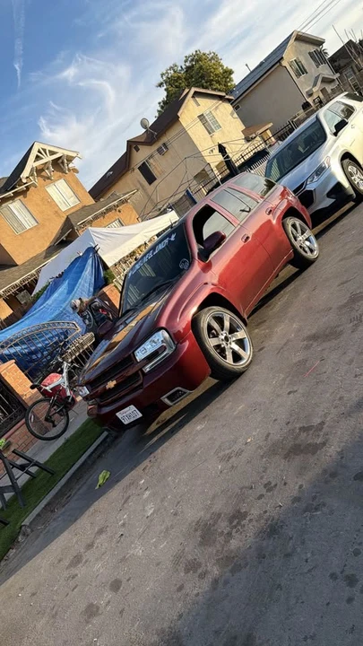 2004 Chevrolet Trailblazer - Image 2 of 2