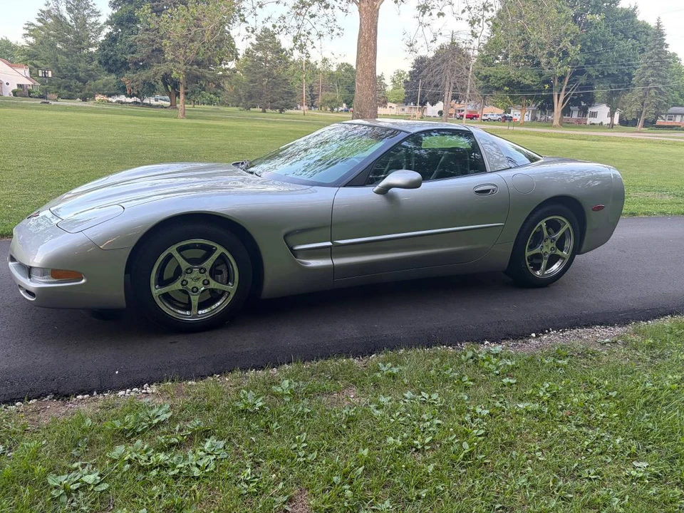 2004 Chevrolet Corvette C5 - Image 2 of 24