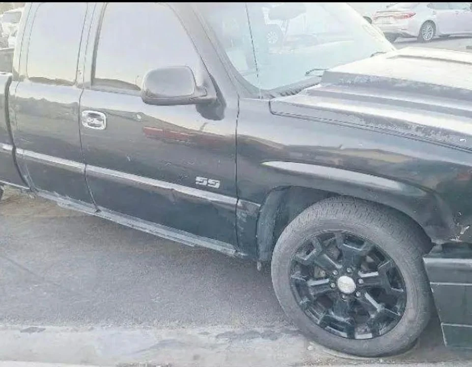 2004 Chevrolet Silverado 1st Gen - Image 3 of 10