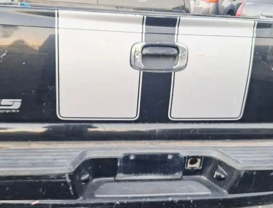 2004 Chevrolet Silverado 1st Gen - Image 2 of 10