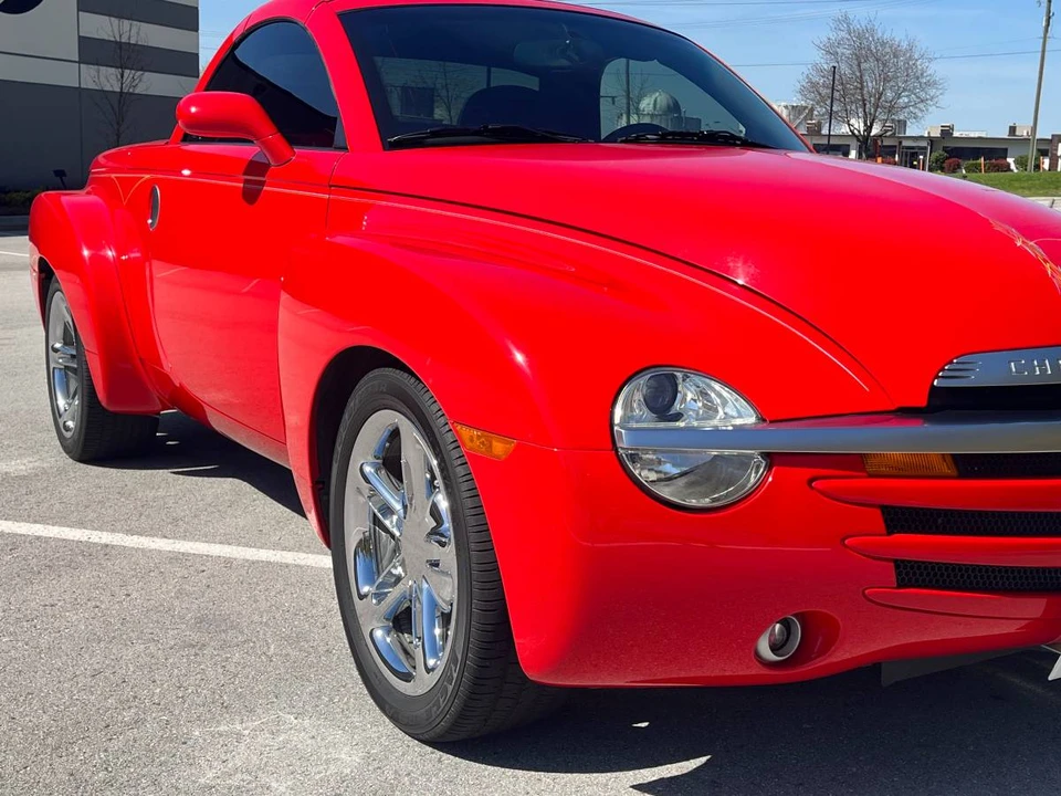 2004 Chevrolet SSR - Image 17 of 22