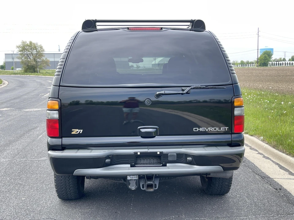 2004 Chevrolet Tahoe 2nd Gen - Image 3 of 4