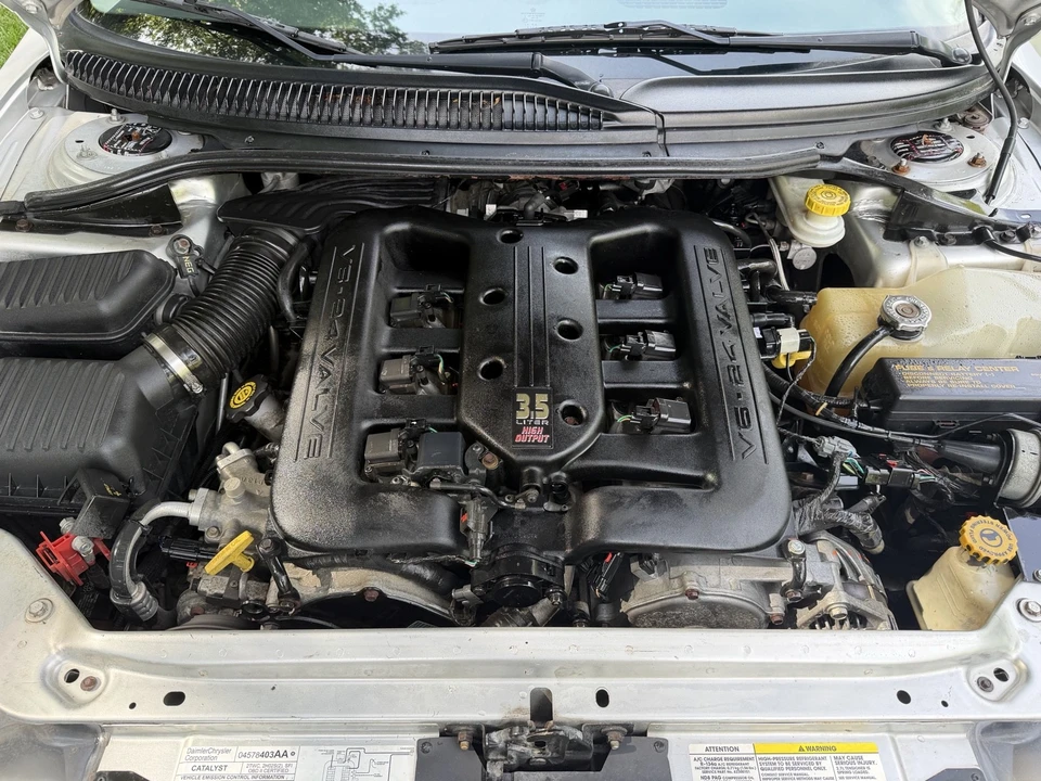 2004 Chrysler 300 - Image 21 of 23