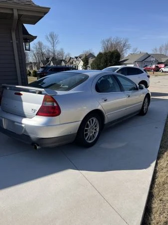 2004 Chrysler 300 - Image 3 of 8