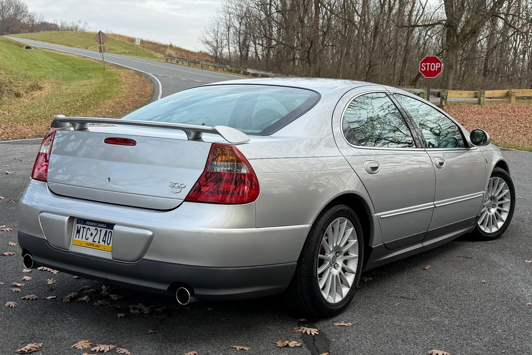 2004 Chrysler 300 - Image 4 of 31