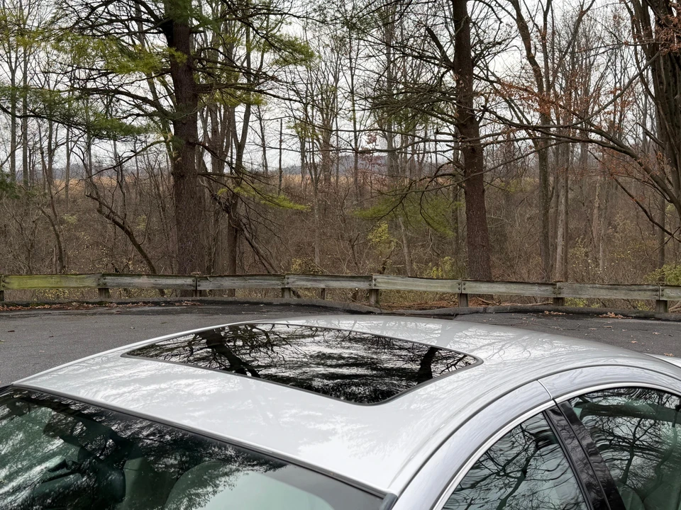 2004 Chrysler 300 - Image 25 of 31