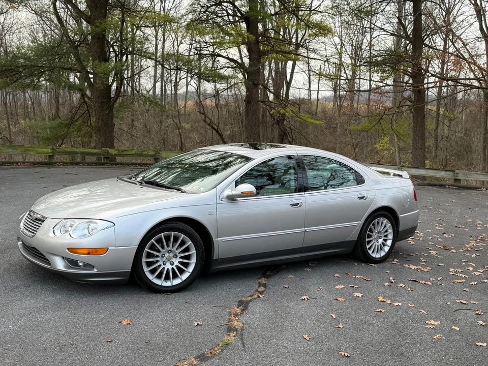 2004 Chrysler 300 - Image 6 of 31