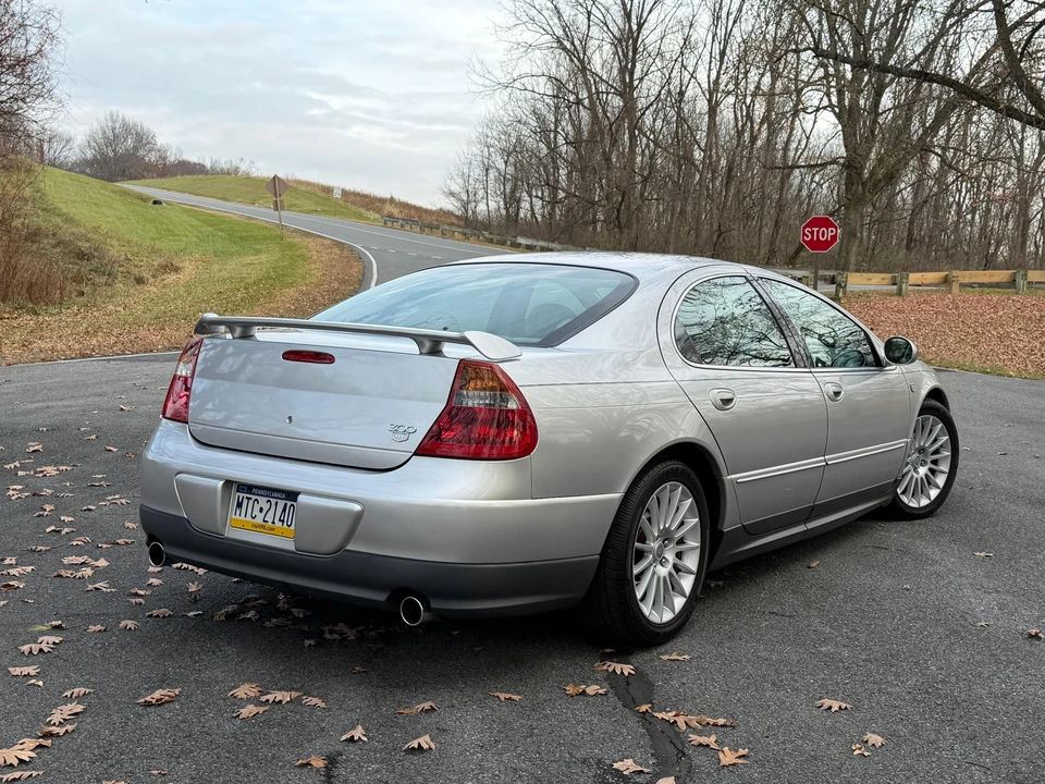 2004 Chrysler 300 - Image 11 of 31