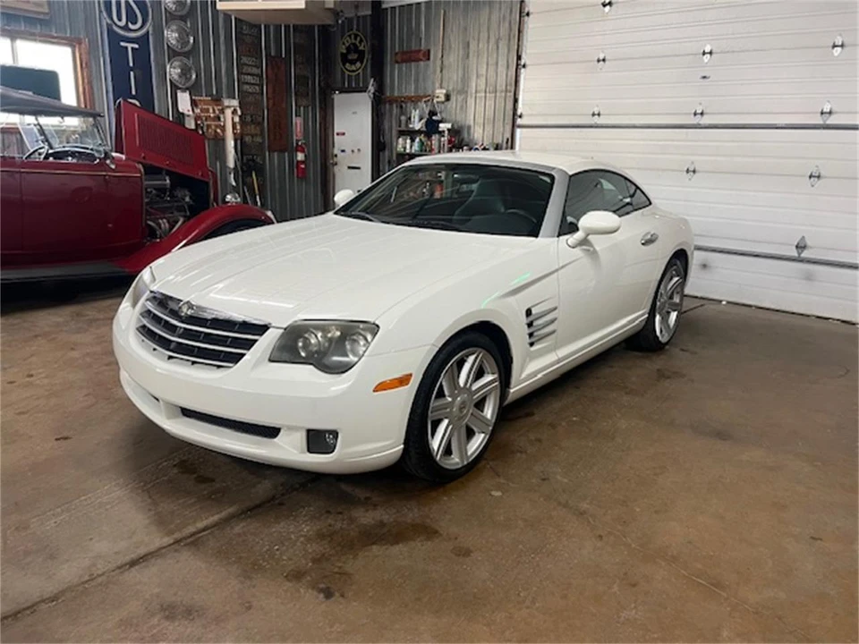 2004 Chrysler Crossfire - Image 2 of 25