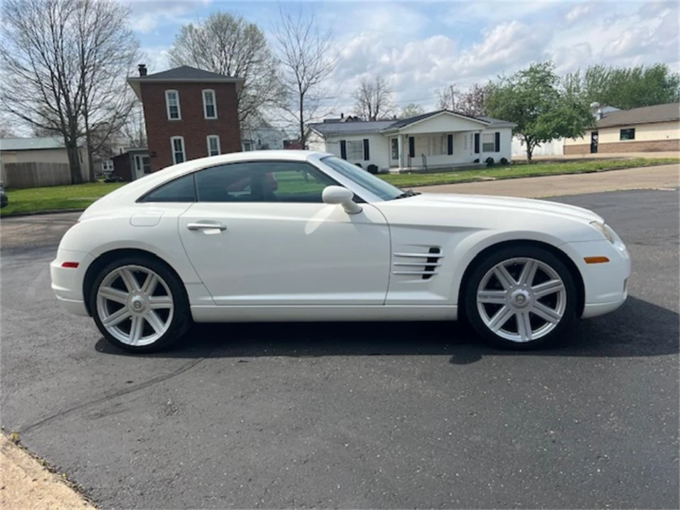 2004 Chrysler Crossfire - Image 10 of 25