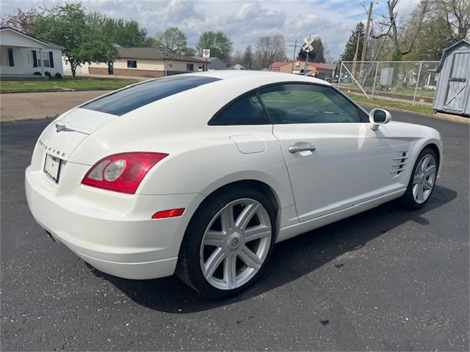 2004 Chrysler Crossfire - Image 3 of 25