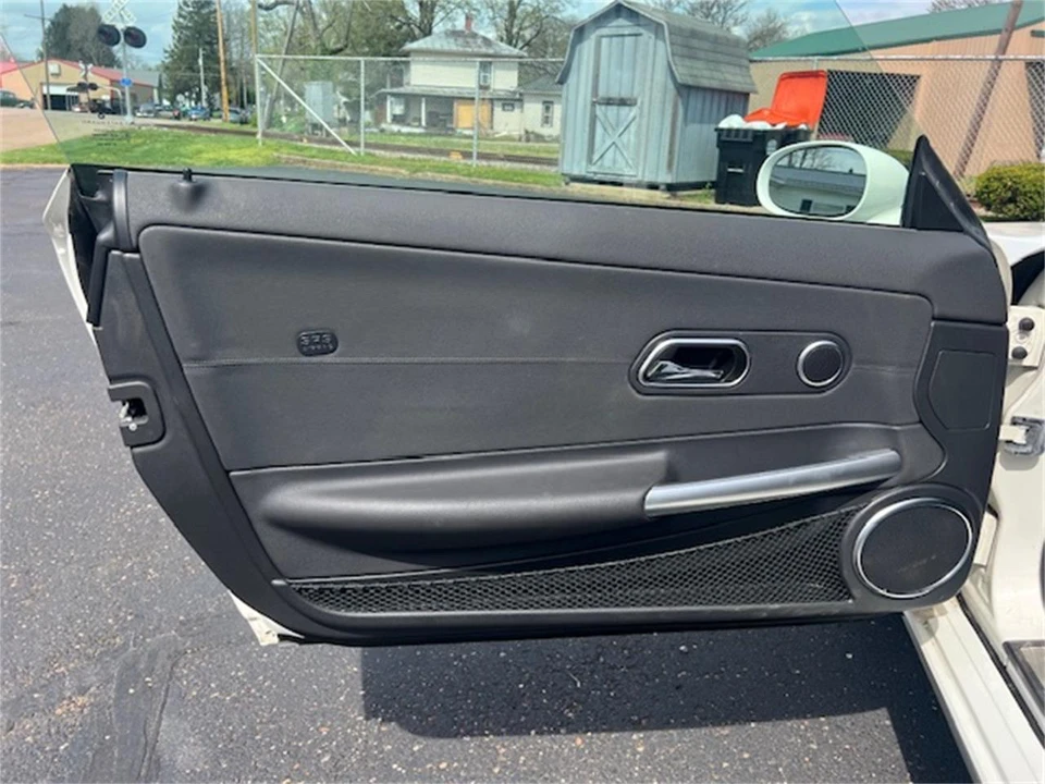 2004 Chrysler Crossfire - Image 11 of 25