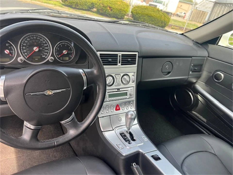 2004 Chrysler Crossfire - Image 18 of 25