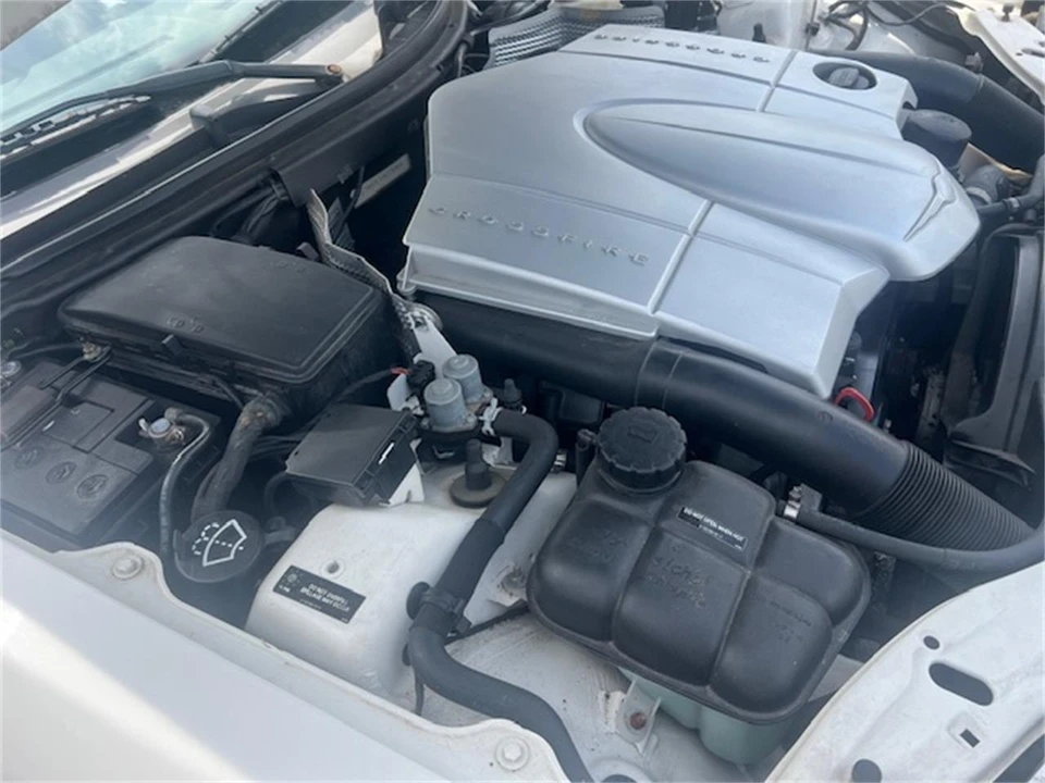 2004 Chrysler Crossfire - Image 23 of 25