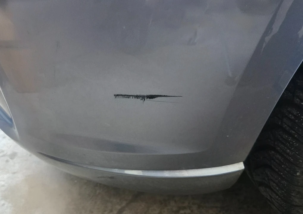 2004 Chrysler Crossfire - Image 16 of 16