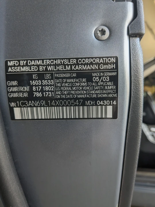 2004 Chrysler Crossfire - Image 15 of 16