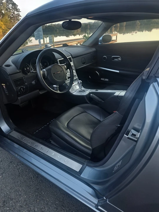 2004 Chrysler Crossfire - Image 9 of 16