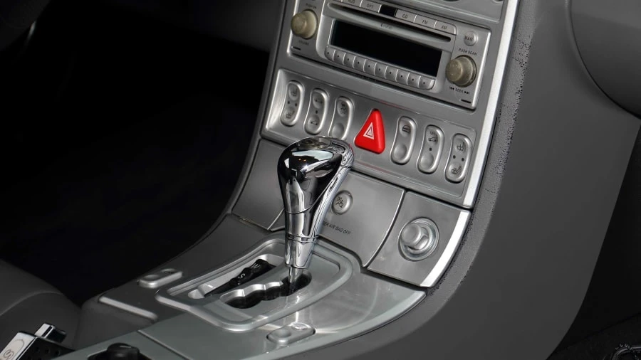 2004 Chrysler Crossfire - Image 18 of 21