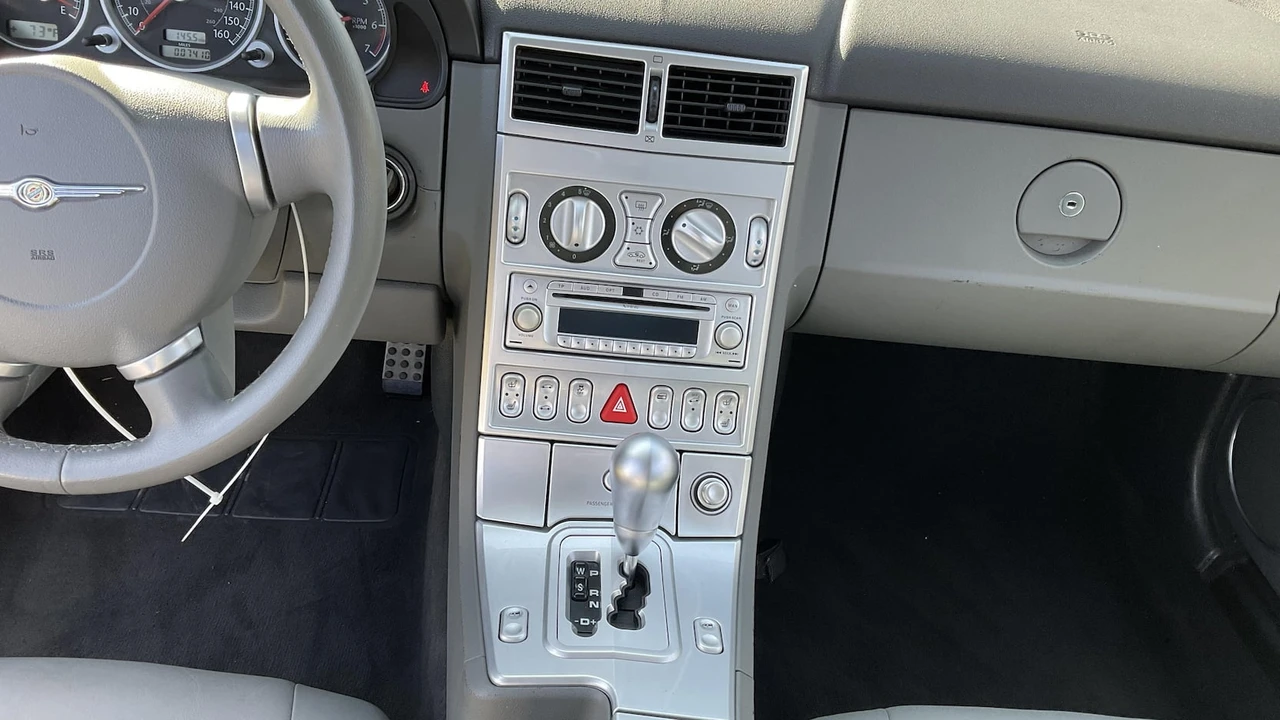 2004 Chrysler Crossfire - Image 6 of 9