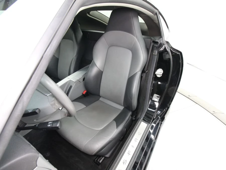 2004 Chrysler Crossfire - Image 19 of 31