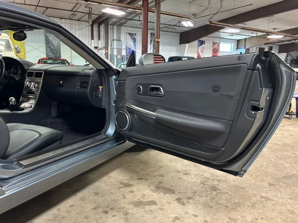 2004 Chrysler Crossfire - Image 21 of 31