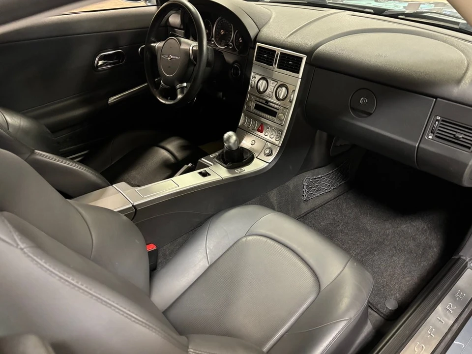 2004 Chrysler Crossfire - Image 25 of 31