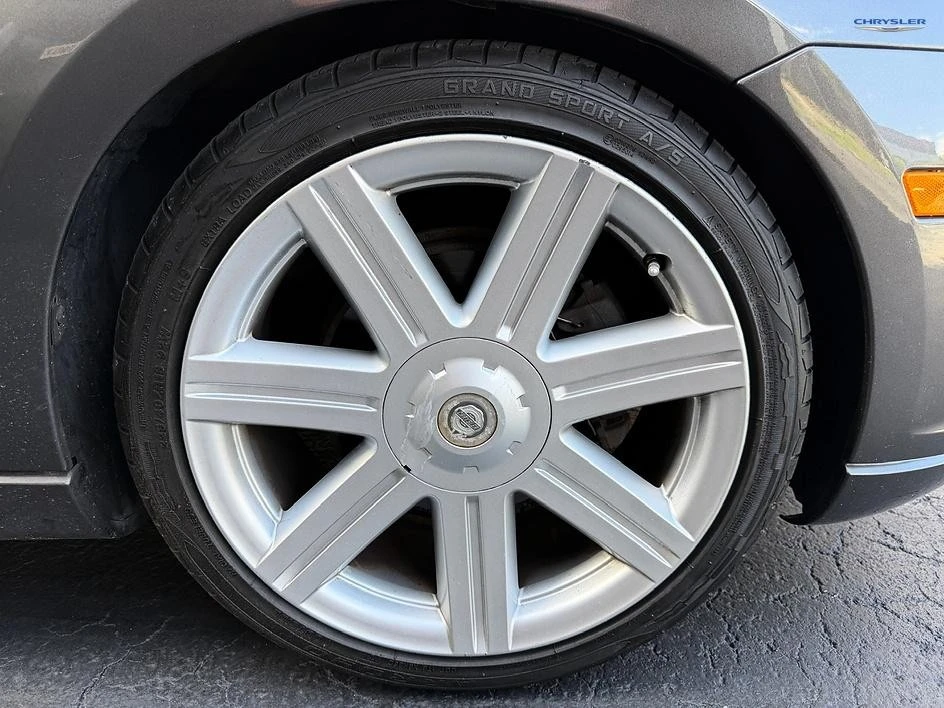 2004 Chrysler Crossfire - Image 27 of 30