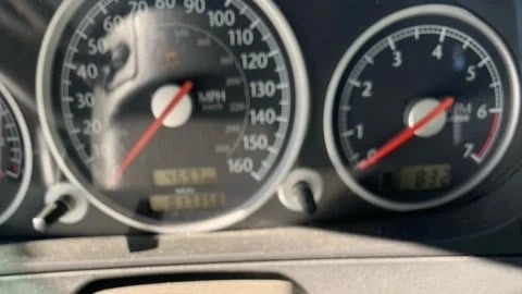 2004 Chrysler Crossfire - Image 2 of 6
