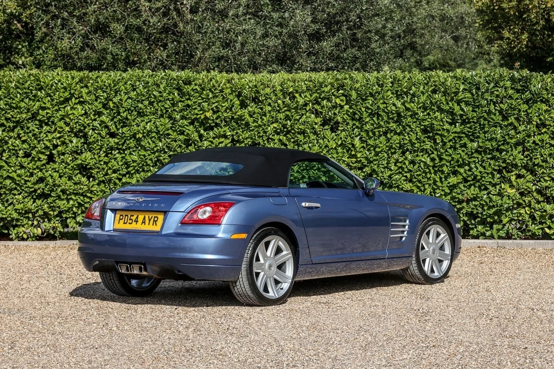 2004 Chrysler Crossfire - Image 10 of 30