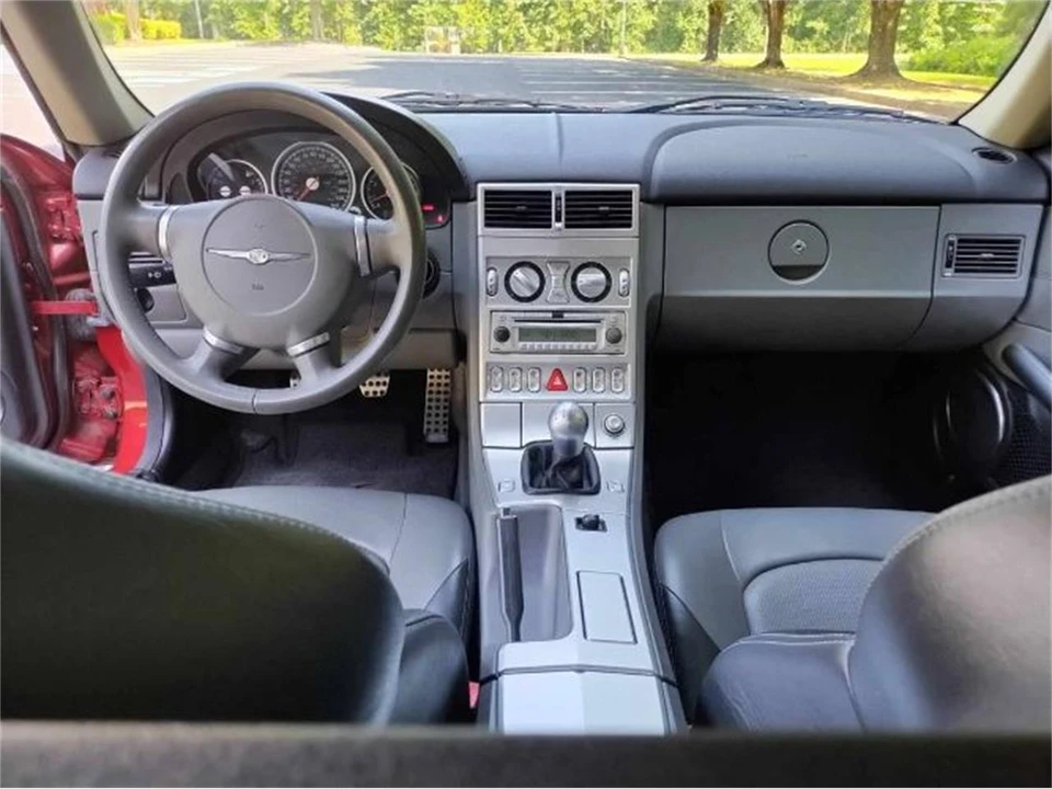 2004 Chrysler Crossfire - Image 21 of 25