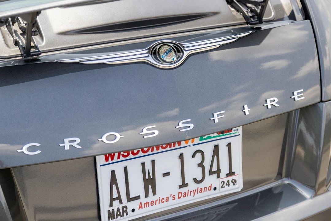 2004 Chrysler Crossfire - Image 24 of 31