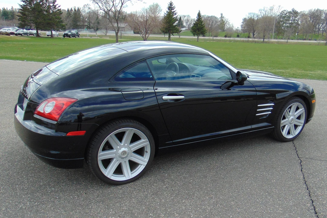 2004 Chrysler Crossfire - Image 4 of 5