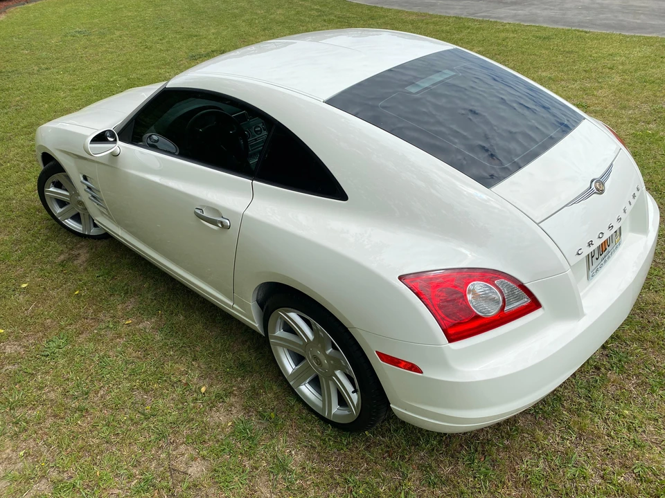 2004 Chrysler Crossfire - Image 18 of 31