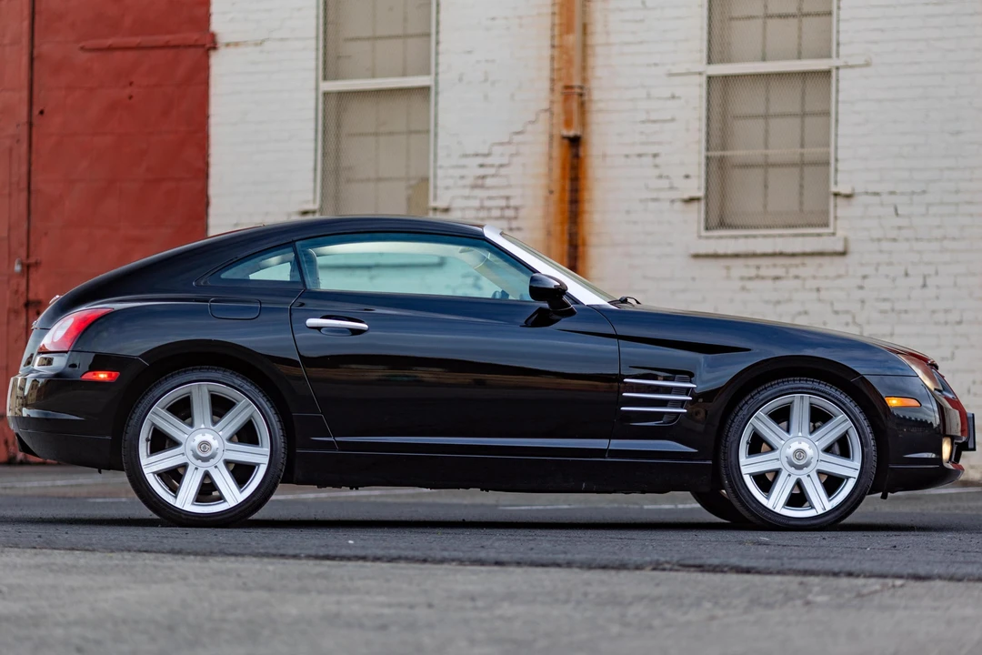 2004 Chrysler Crossfire - Image 3 of 31